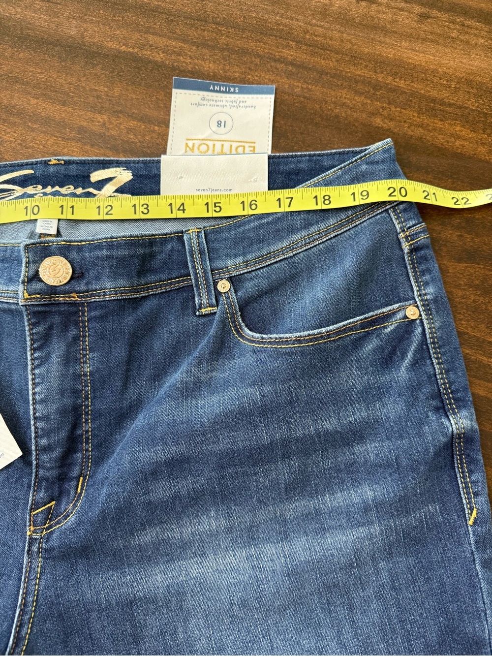 7 for all mankind skinny jeans - Picture 4 of 5